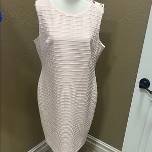 Tommy Hilfiger Light Pink Textured Midi Dress